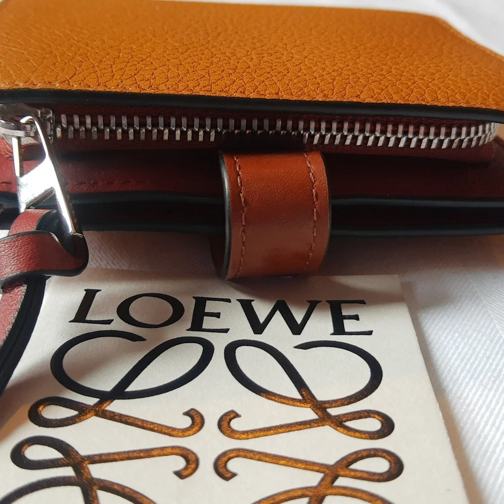 Brand new compact wallet - Picture 3 of 6